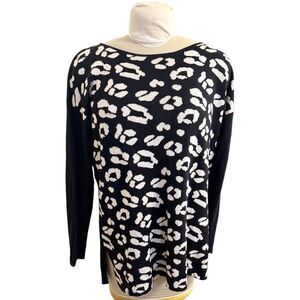 August Silk Black White Abstract Print Long Sleeve Tunic Sweater Medium